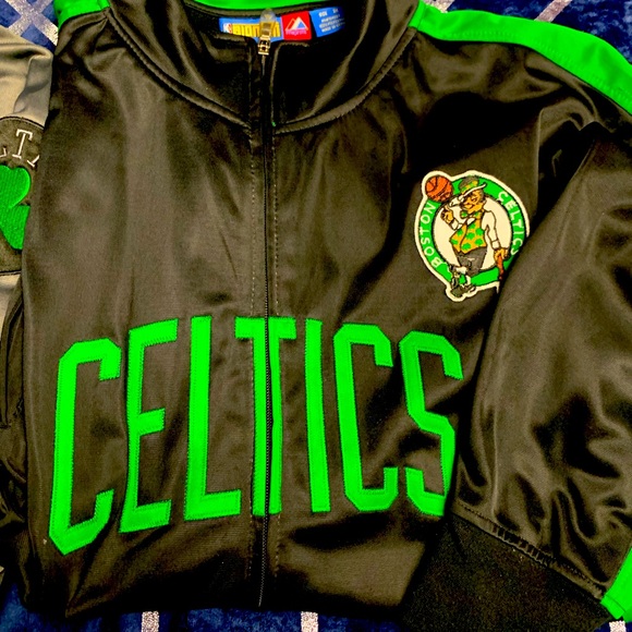 Multiple jackets!!! - Picture 4 of 5